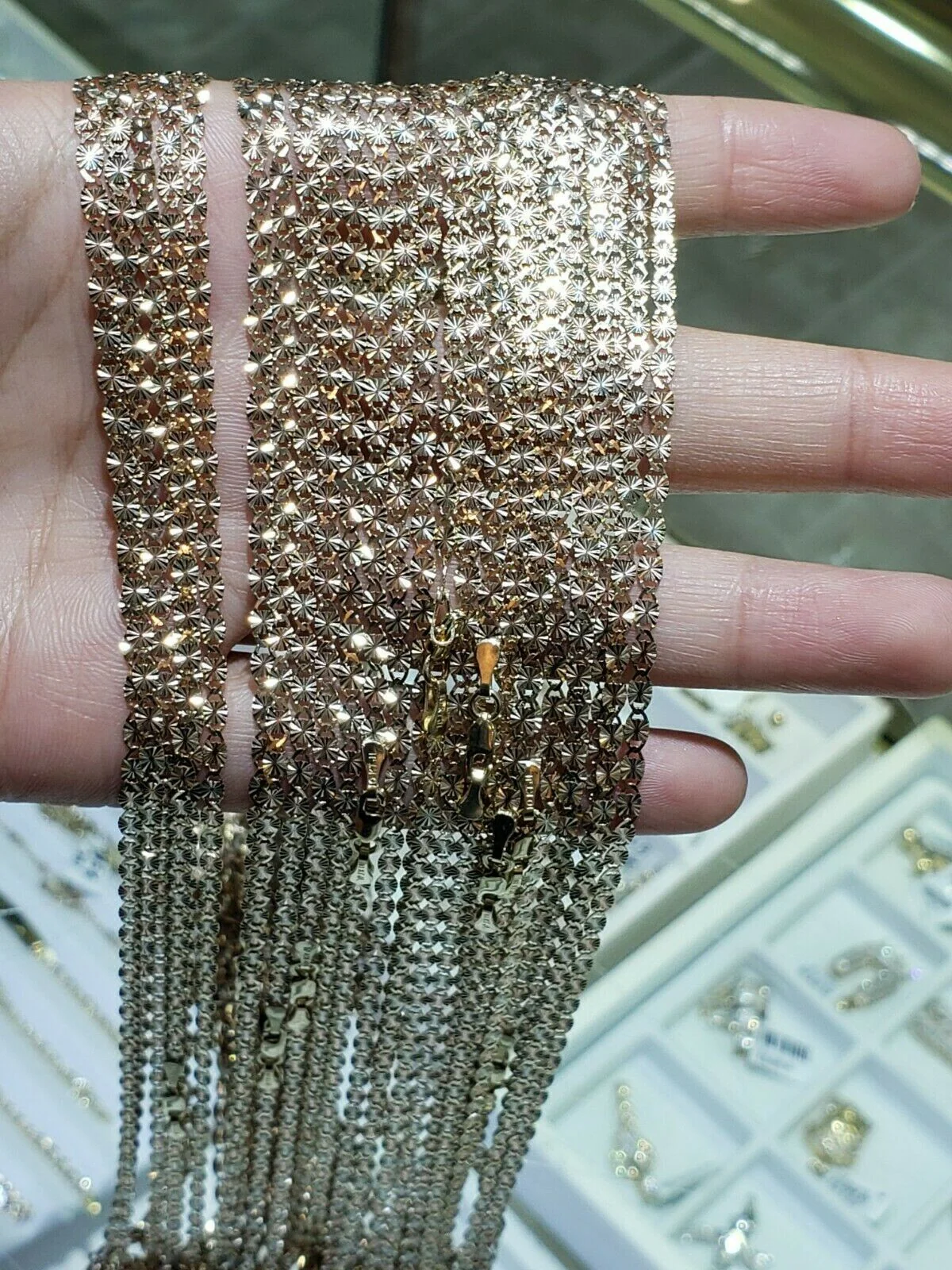 10k Gold Ladies Necklace 18" Chain Trio- Gold 10k ORO CADENA DE CORAZON 18” - Image 5